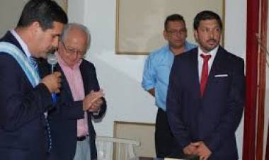 El Intendente de Curuzú Cuatiá tomo Juramento Concejales electos y auditores Municipal, 