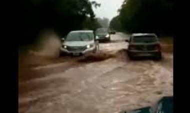 SALTA Intensas lluvias dejan ruta nacional 68 complicada desde Osma hacia Salta