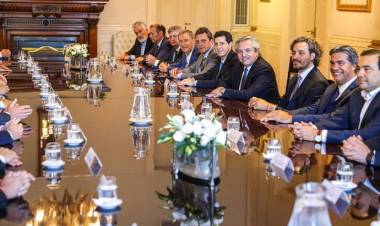 El Gobierno oficializó el financiamiento a las provincias por $120.000 millones