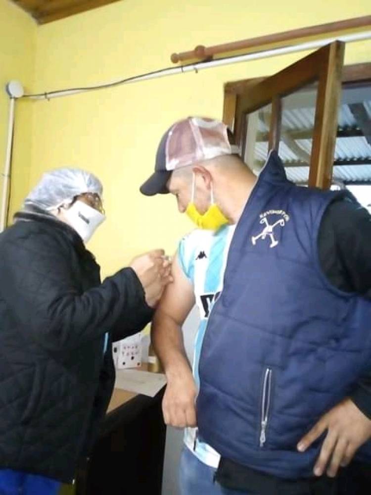 Se realizo la Vacunación al personal municipal.