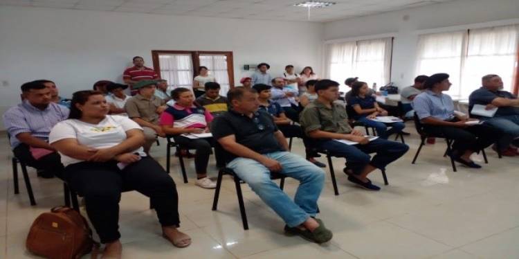 El Honorable Concejo Deliberante  Entrego Diplomas